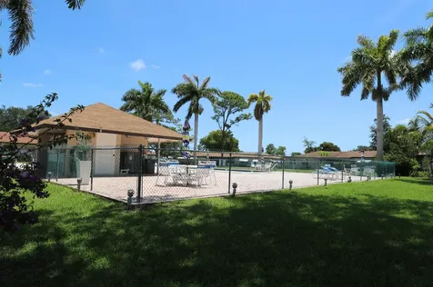521 Sandpiper Circle Delray Beach FL 33445