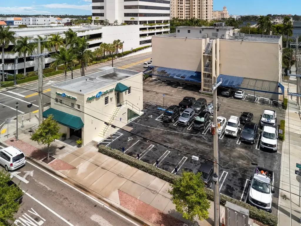 215 5th Street West Palm Beach FL 33401