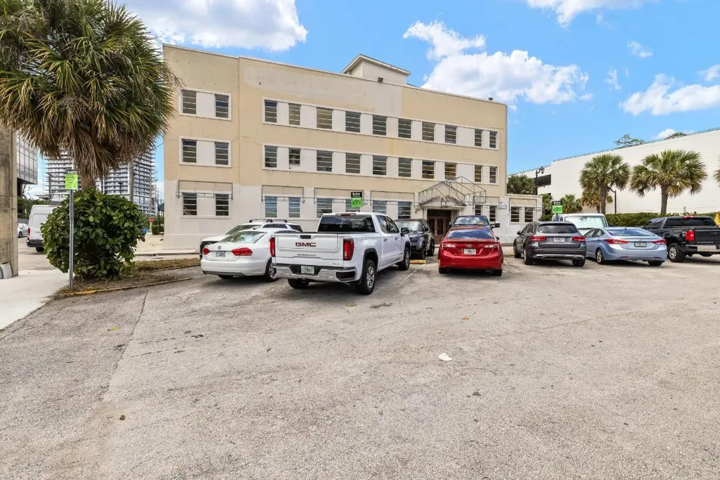 215 5th Street West Palm Beach FL 33401