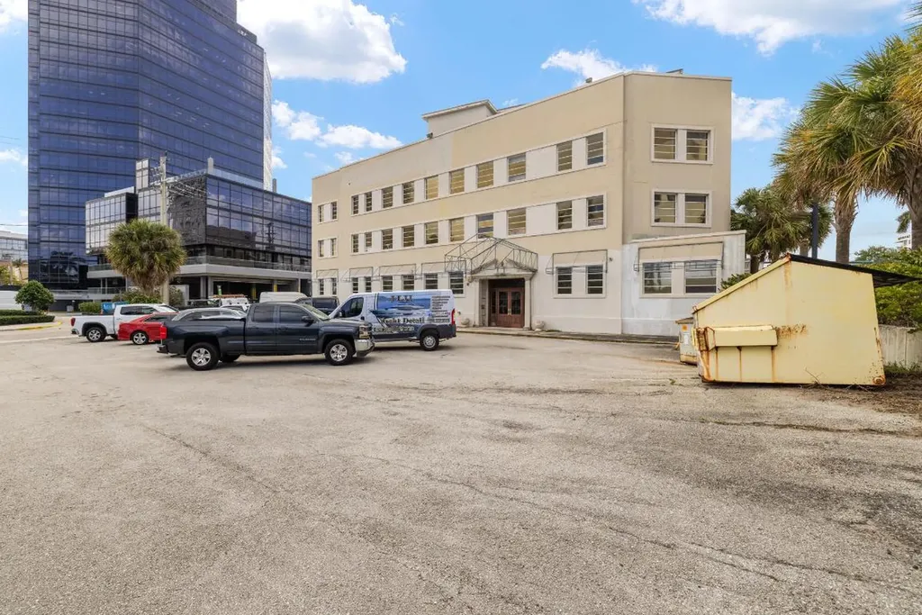 215 5th Street West Palm Beach FL 33401