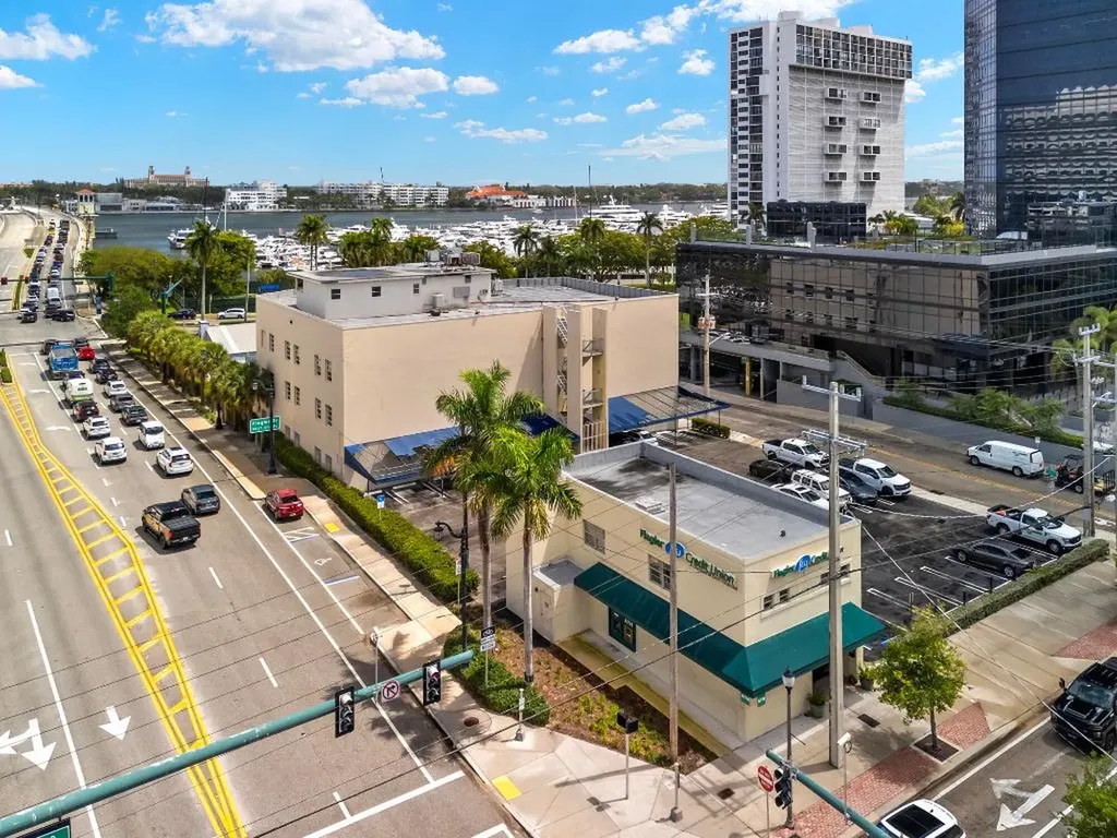 215 5th Street West Palm Beach FL 33401