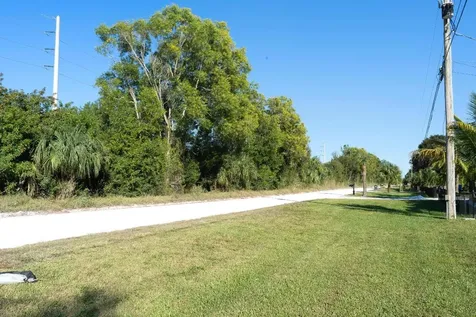 18726 50th Street N Loxahatchee FL 33470