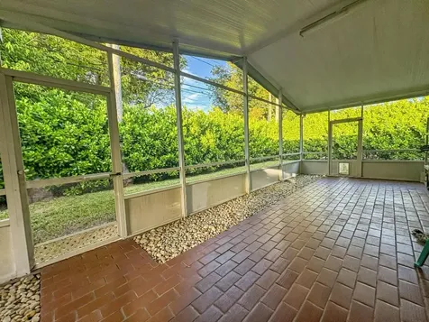 8911 SW 197th Street Cutler Bay FL 33157