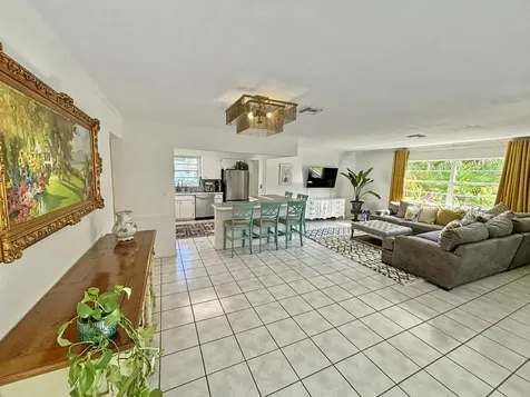 8911 SW 197th Street Cutler Bay FL 33157