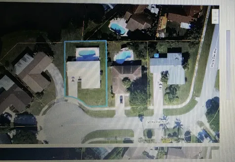 27 Vista Del Rio Boynton Beach FL 33426