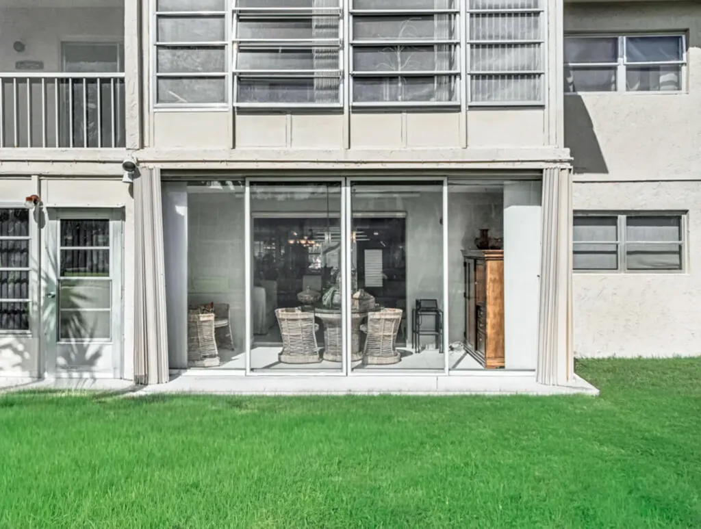33 Abbey Lane Delray Beach FL 33446