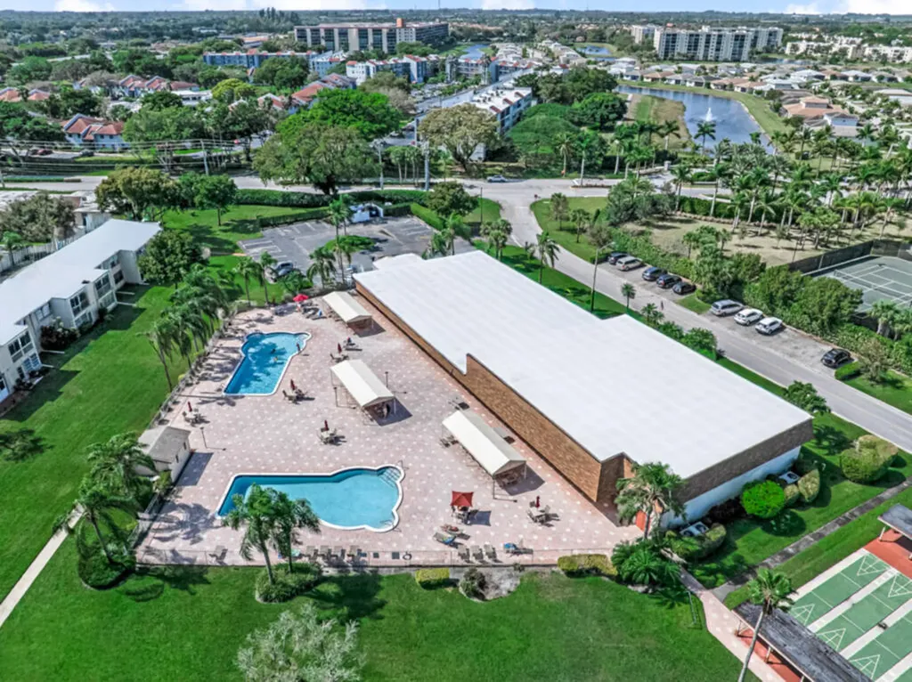 33 Abbey Lane Delray Beach FL 33446