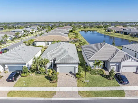 781 SE Courances Drive Port St Lucie FL 34984