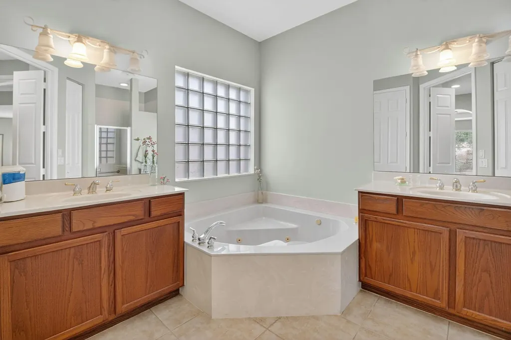 6604 Southport Drive Boynton Beach FL 33472