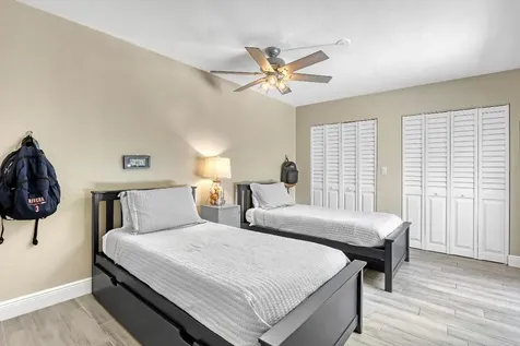 923 Springdale Circle Palm Springs FL 33461