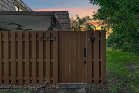 923 Springdale Circle Palm Springs FL 33461