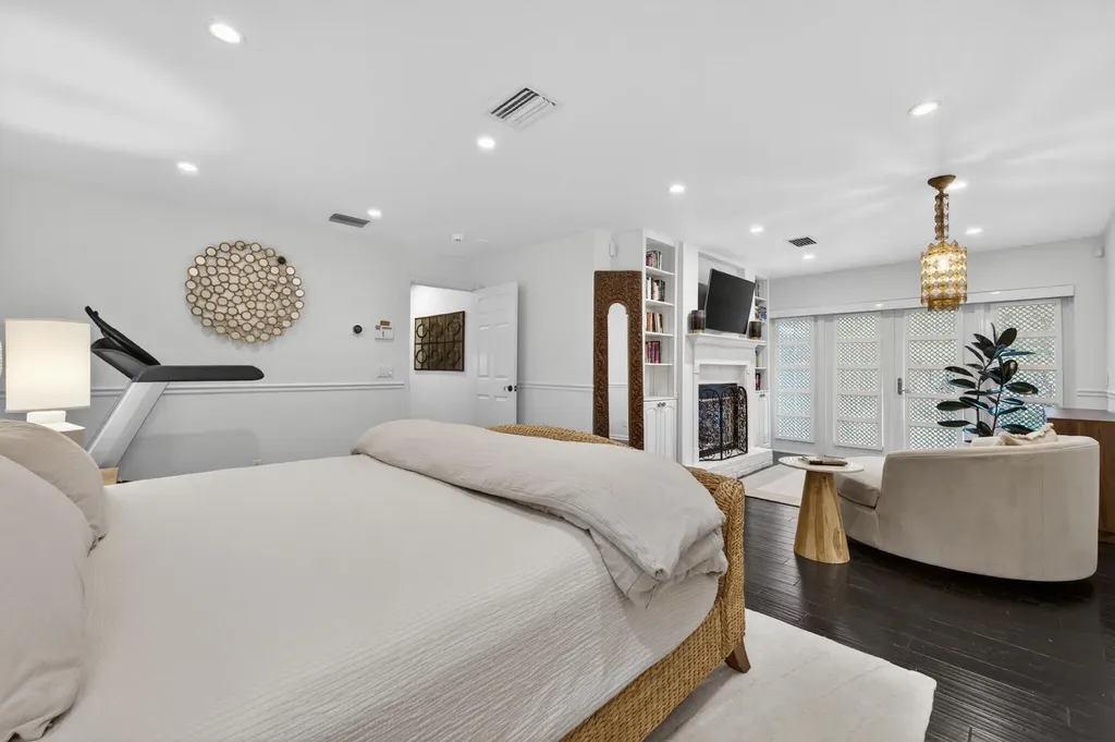 302 NW 16th Street Delray Beach FL 33444