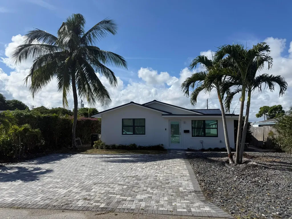 320 NW 3rd Avenue Delray Beach FL 33444