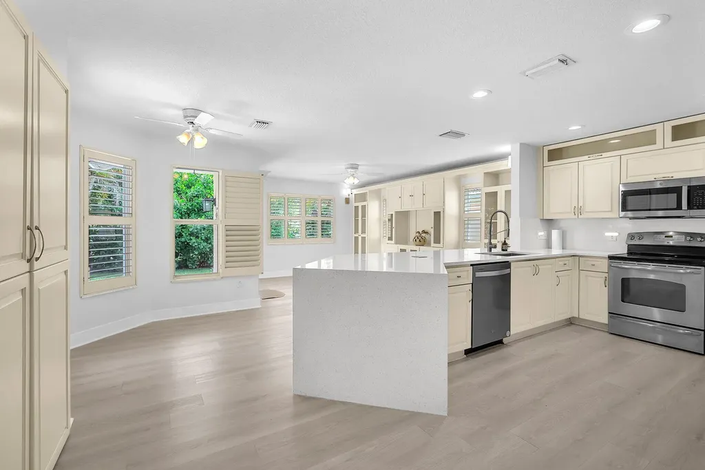 1343 Lake Breeze Drive Wellington FL 33414