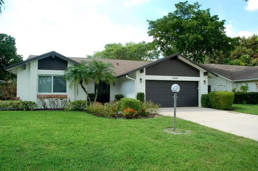 16843 Boca Delray Drive Delray Beach FL 33484