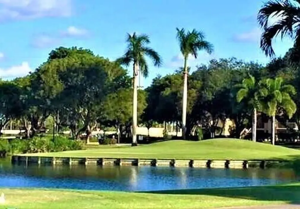 16843 Boca Delray Drive Delray Beach FL 33484