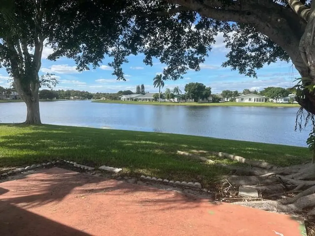 5195 Nicholas Drive West Palm Beach FL 33417
