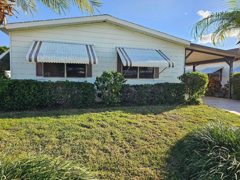 6978 SE Delegate Street Hobe Sound FL 33455