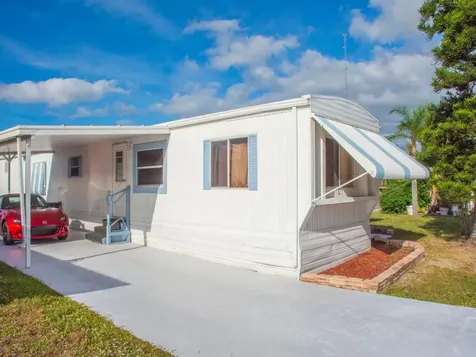 10 Desoto Lane Port St Lucie FL 34952