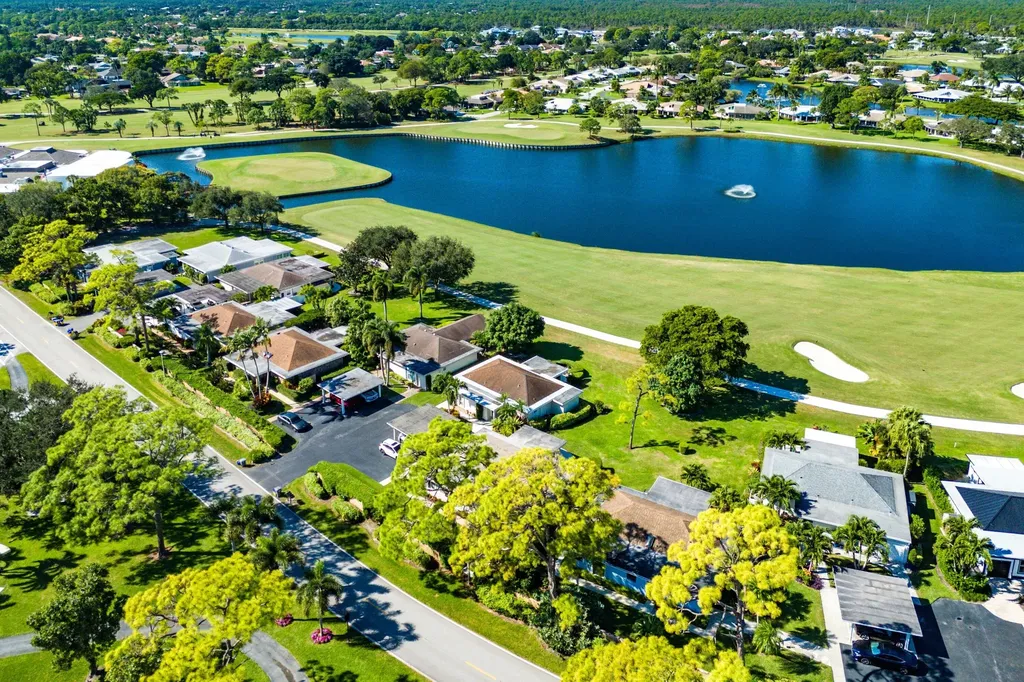 13731 Eastpointe Way Palm Beach Gardens FL 33418