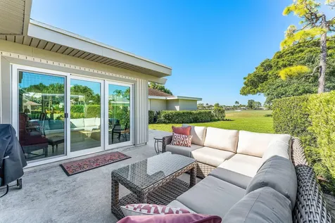 13731 Eastpointe Way Palm Beach Gardens FL 33418