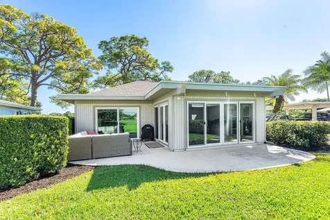 13731 Eastpointe Way Palm Beach Gardens FL 33418