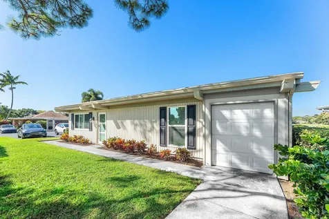 13731 Eastpointe Way Palm Beach Gardens FL 33418