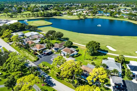 13731 Eastpointe Way Palm Beach Gardens FL 33418