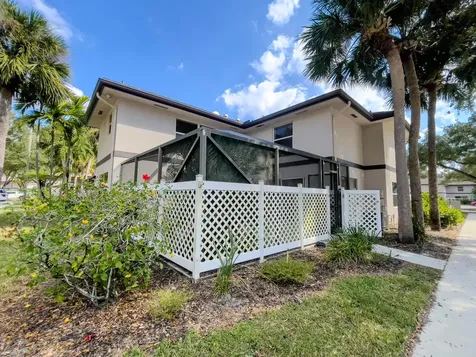 27 Clinton Court Royal Palm Beach FL 33411