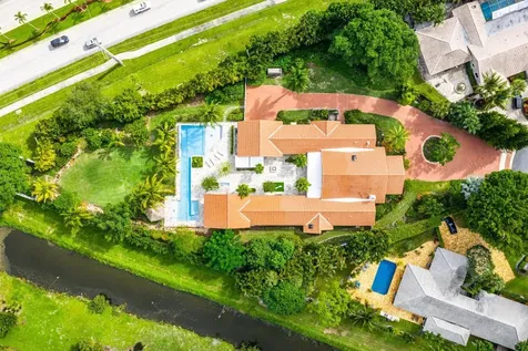 6641 Giralda Circle Boca Raton FL 33433