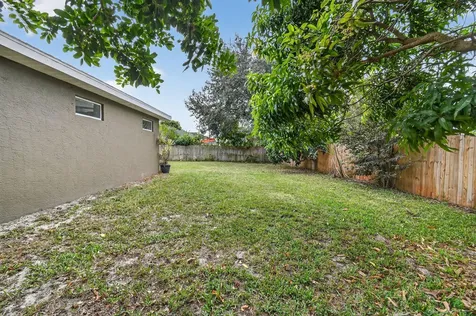3960 SW Hablow Street Port St Lucie FL 34953