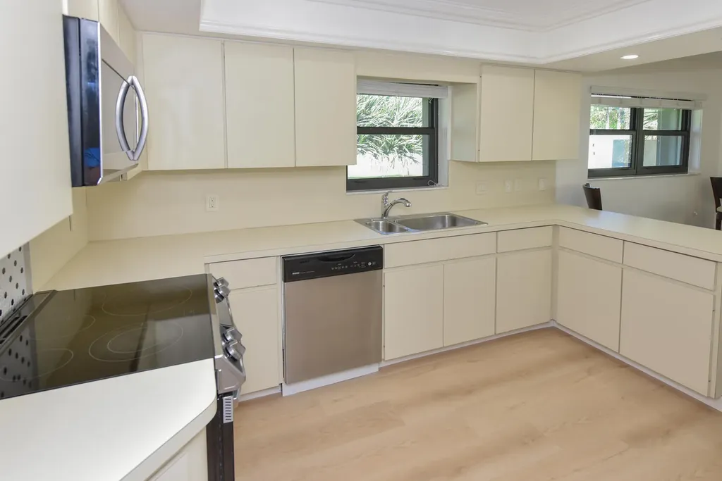 1469 Via Privada Jupiter FL 33477