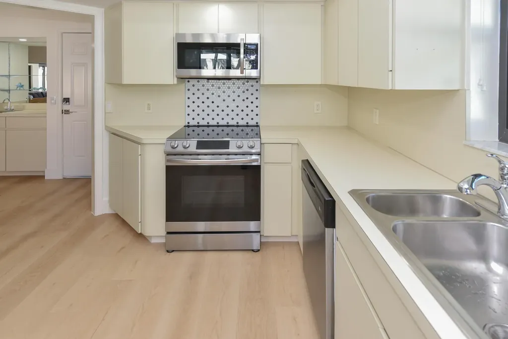 1469 Via Privada Jupiter FL 33477