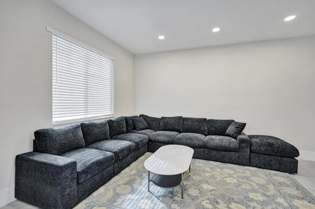 3600 NW 5th Terrace Boca Raton FL 33431