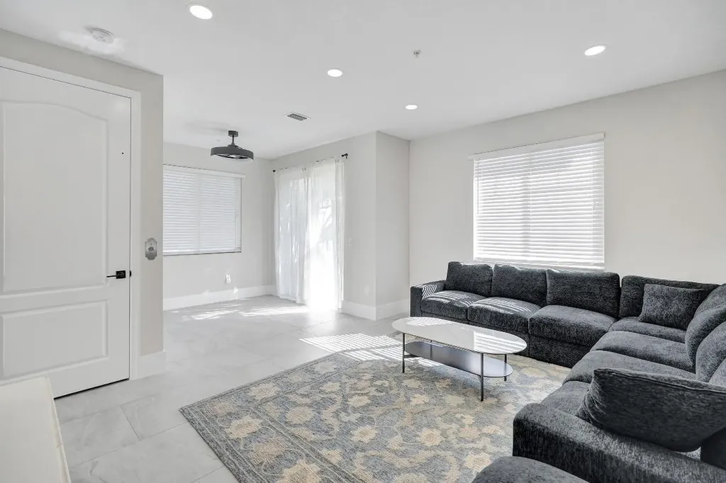 3600 NW 5th Terrace Boca Raton FL 33431