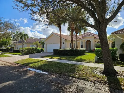 8984 SE Hawks Nest Court Hobe Sound FL 33455