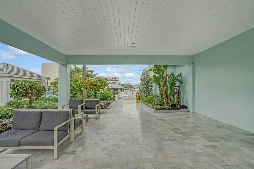 2697 N Ocean Boulevard Boca Raton FL 33431