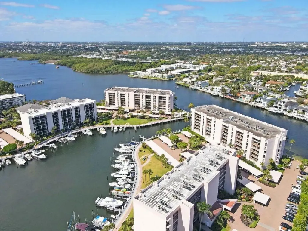 2697 N Ocean Boulevard Boca Raton FL 33431