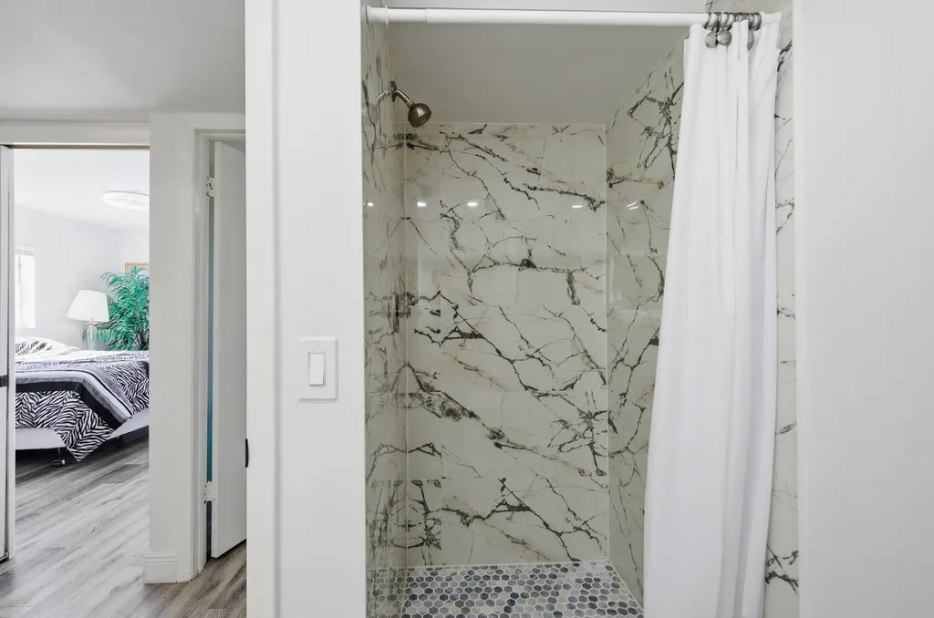 193 Burgundy E Delray Beach FL 33484
