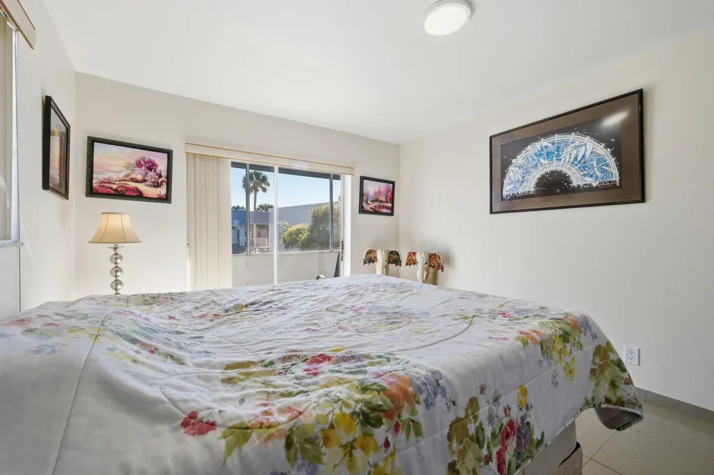 321 Piedmont G Delray Beach FL 33484