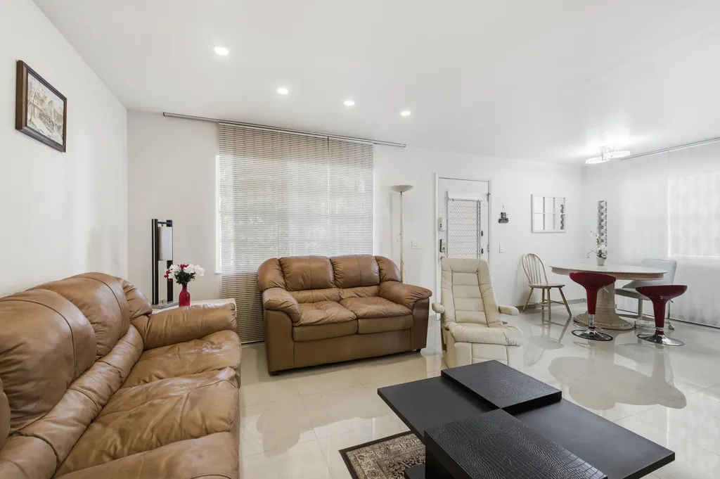 321 Piedmont G Delray Beach FL 33484