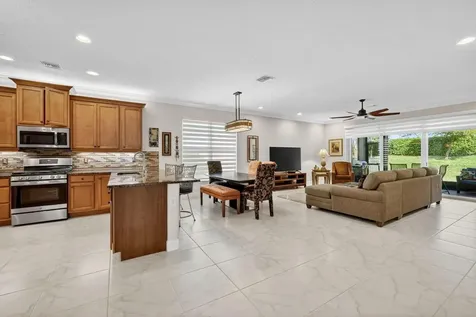 11870 SW Waterford Isle Way Port St Lucie FL 34987