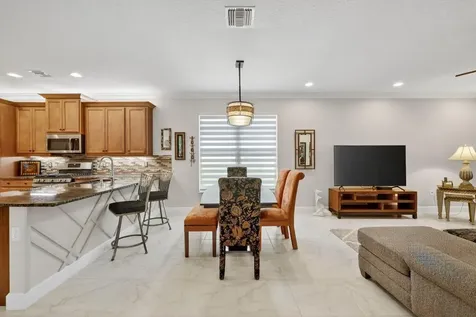 11870 SW Waterford Isle Way Port St Lucie FL 34987