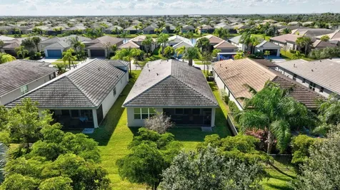11870 SW Waterford Isle Way Port St Lucie FL 34987