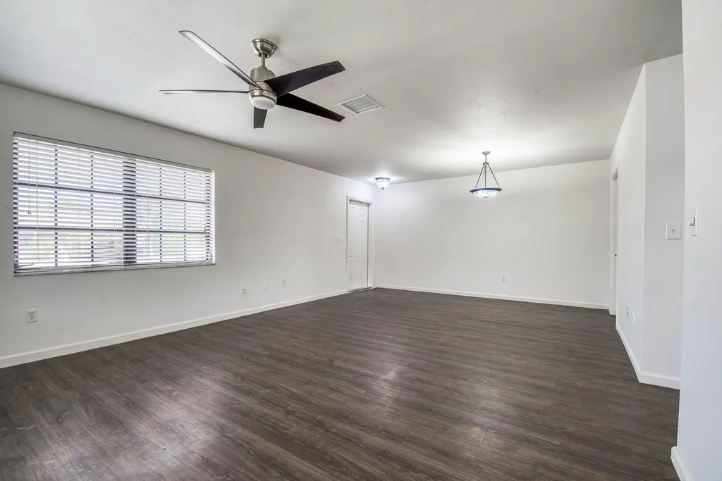 1713 Barton Court Lake Worth Beach FL 33460