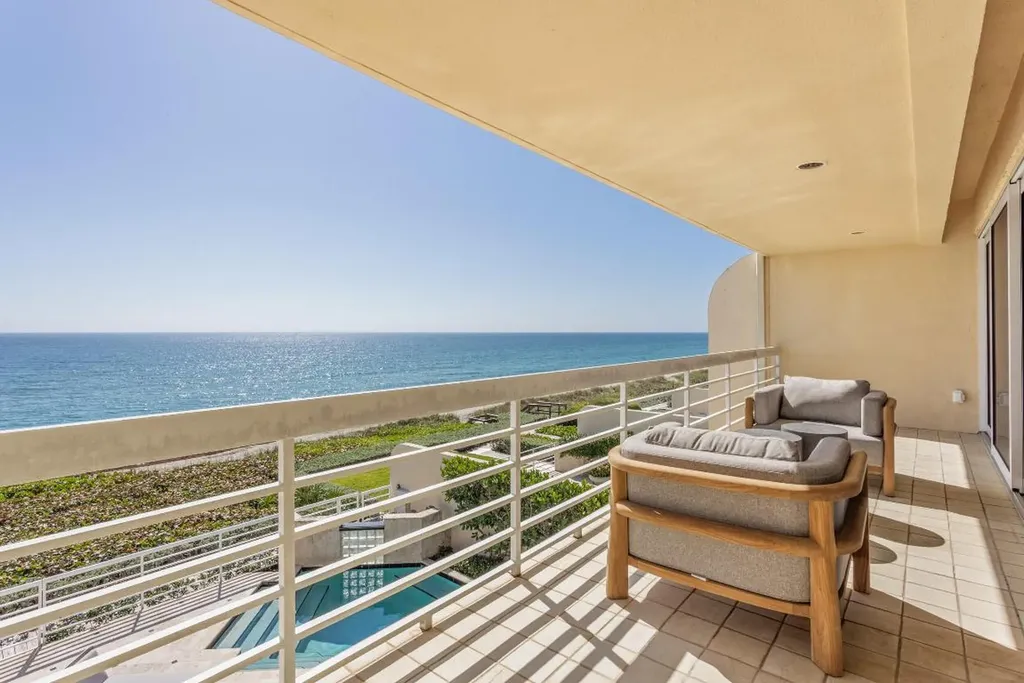 2 Sloans Curve Drive Palm Beach FL 33480