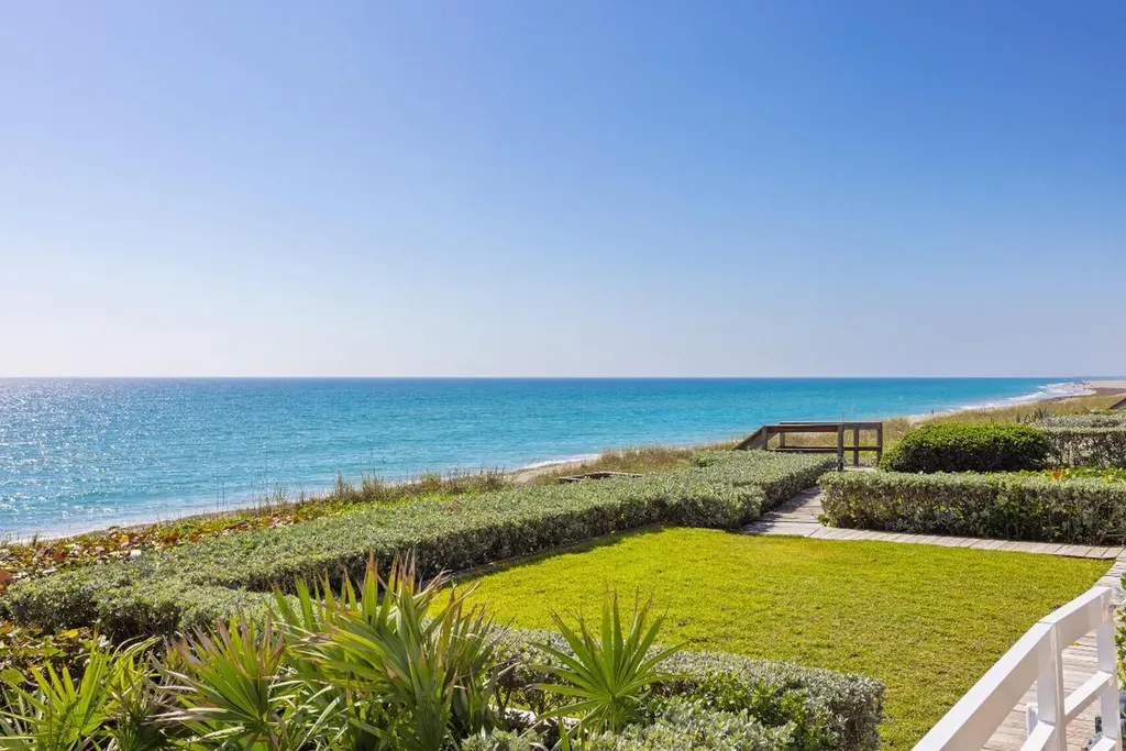 2 Sloans Curve Drive Palm Beach FL 33480