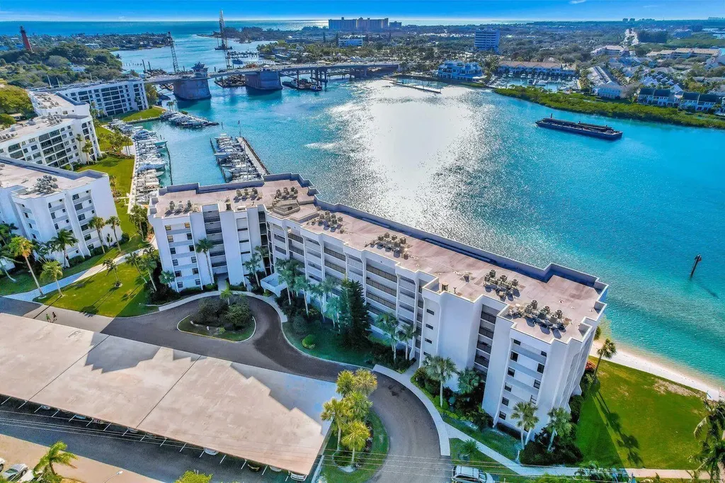 1542 Jupiter Cove Drive Jupiter FL 33469
