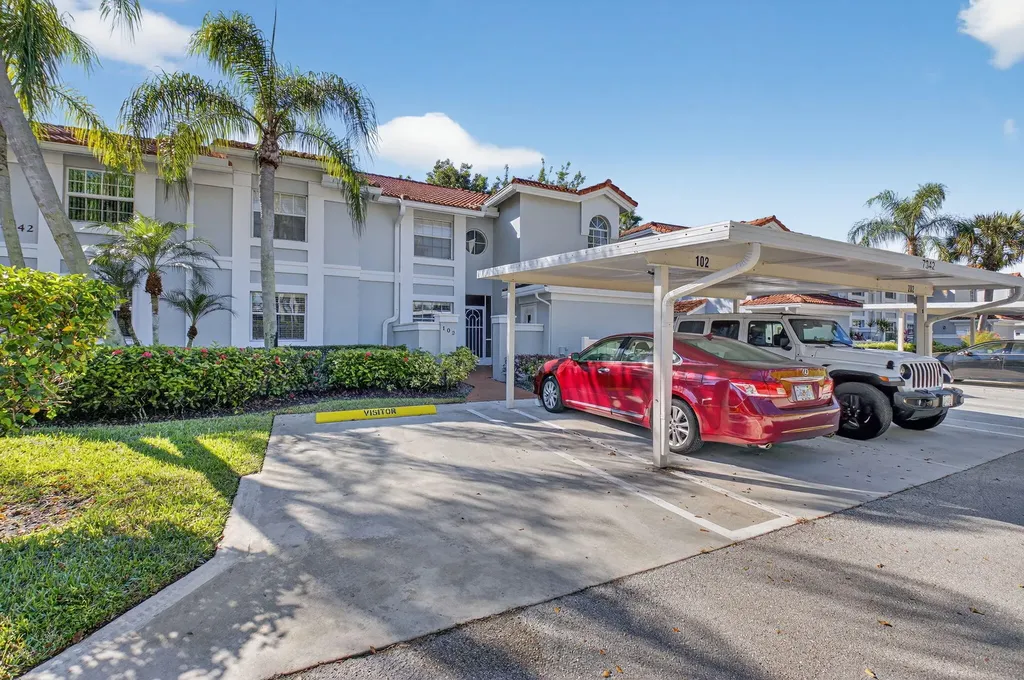 7342 Lake Meadow Way Boynton Beach FL 33437