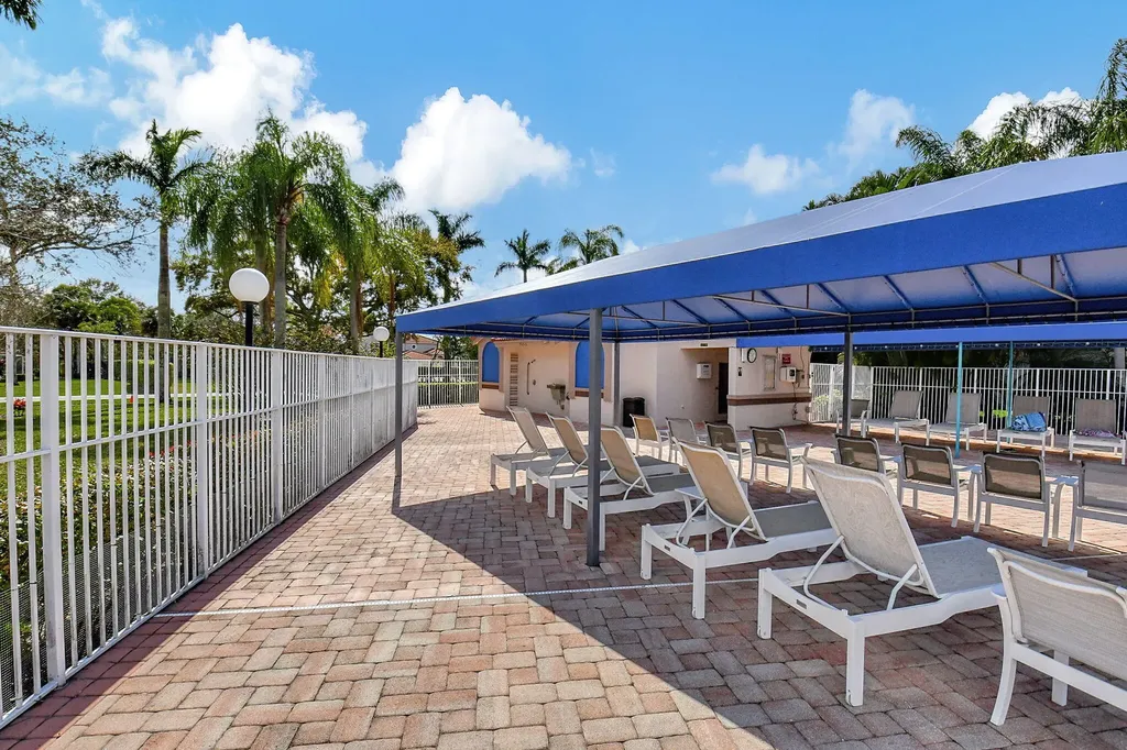 7342 Lake Meadow Way Boynton Beach FL 33437